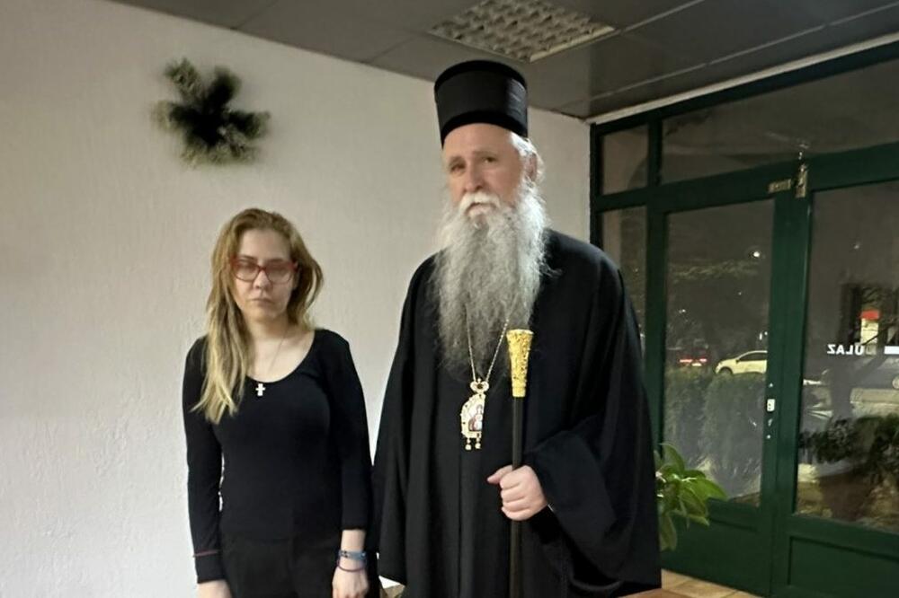 Joanikije posjetio Vesnu Bratić: "Univerzitetska profesorica tretirana kao najveći zločinac"