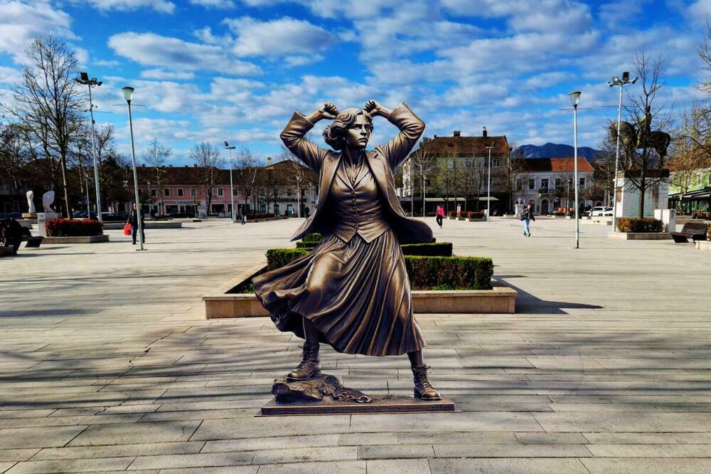 Joka bije novu bitku: Spomenik heroini Drugog svjetskog rata ponovo probudio duhove prošlosti