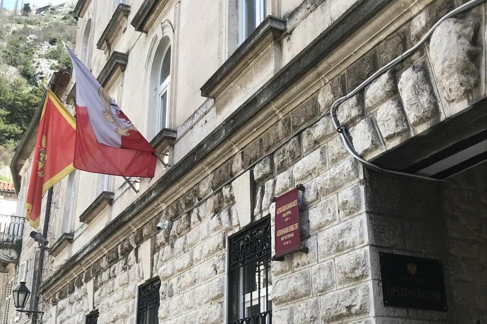 Jokić i Batuta: Institucije da rade nepristrasno po prijavama