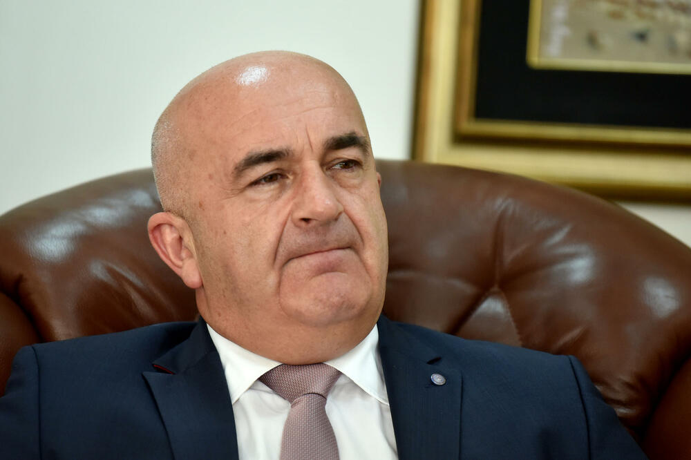 Joković se ispravio i čestitao Ramazan: Neka ovaj veliki praznik donese mir u srcima, radost u domovima...