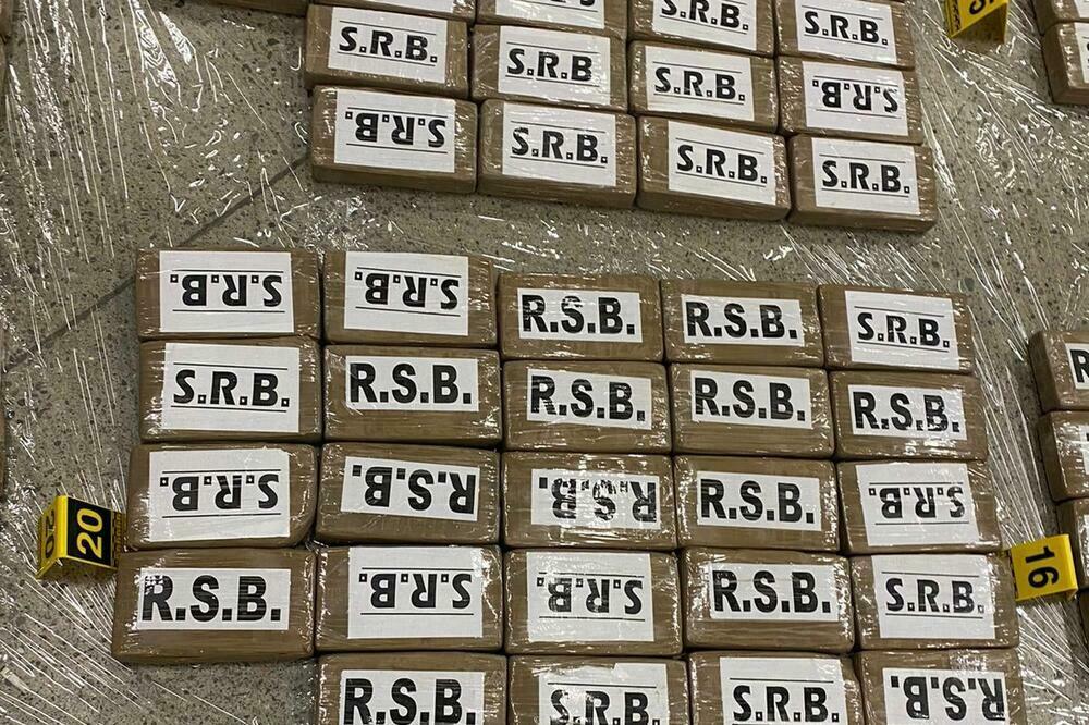 Još traže vlasnika pola tone kokaina