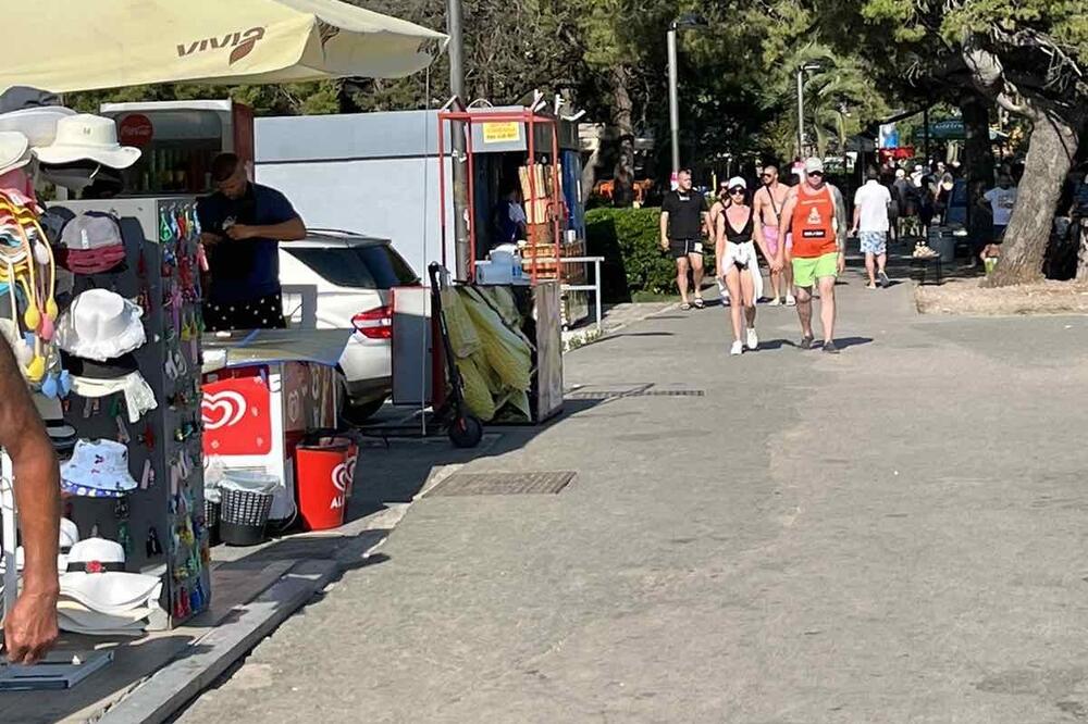 Jovanović: Šetalište u Budvi bez neprimjerenih štandova