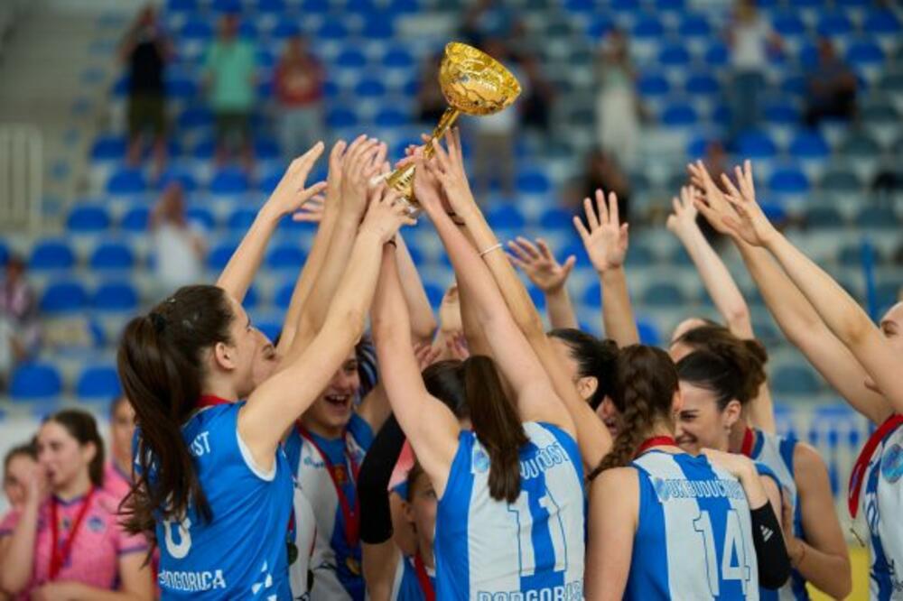 Juniorke Budućnosti šampionke Crne Gore