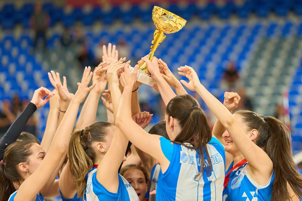 Kadetkinje Budućnosti šampionke Crne Gore u odbojci