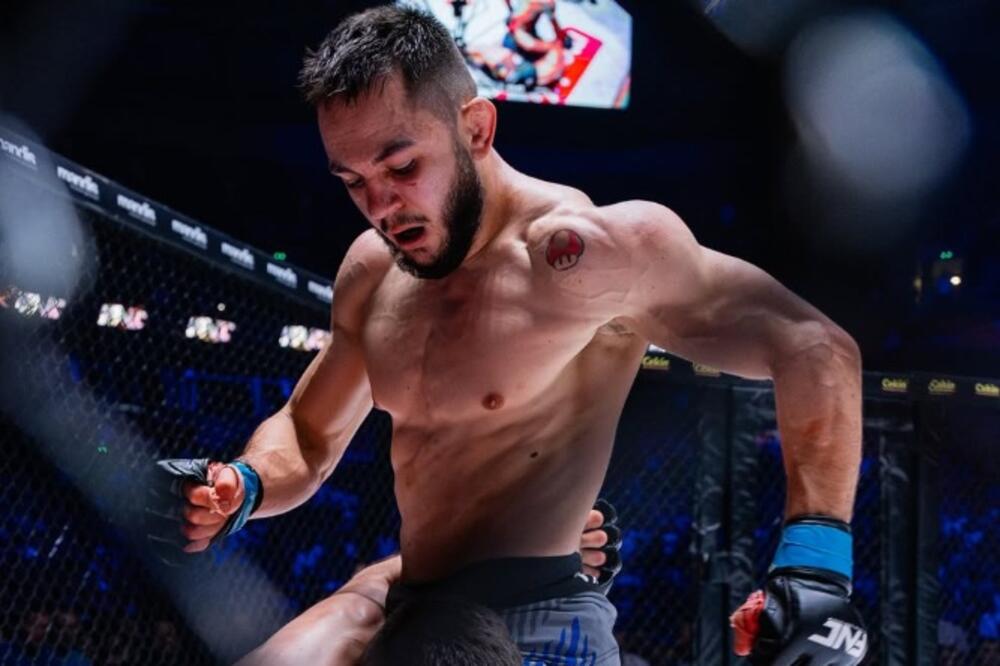 Kauboj podlegao "ujedima" Kobre Janičića u "Morači"