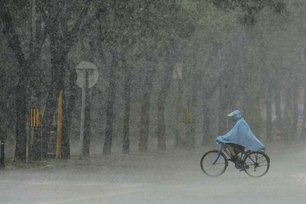 Kina: U klizištima stradale četiri osobe, osam ljudi nestalo