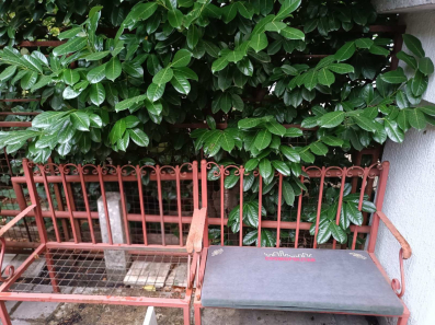 Klupe od kovanog gvozdja za terasu