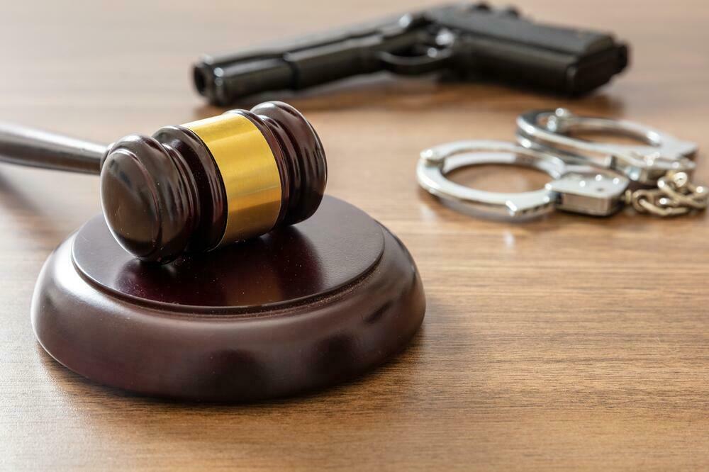 Kod države na pregled za oružje