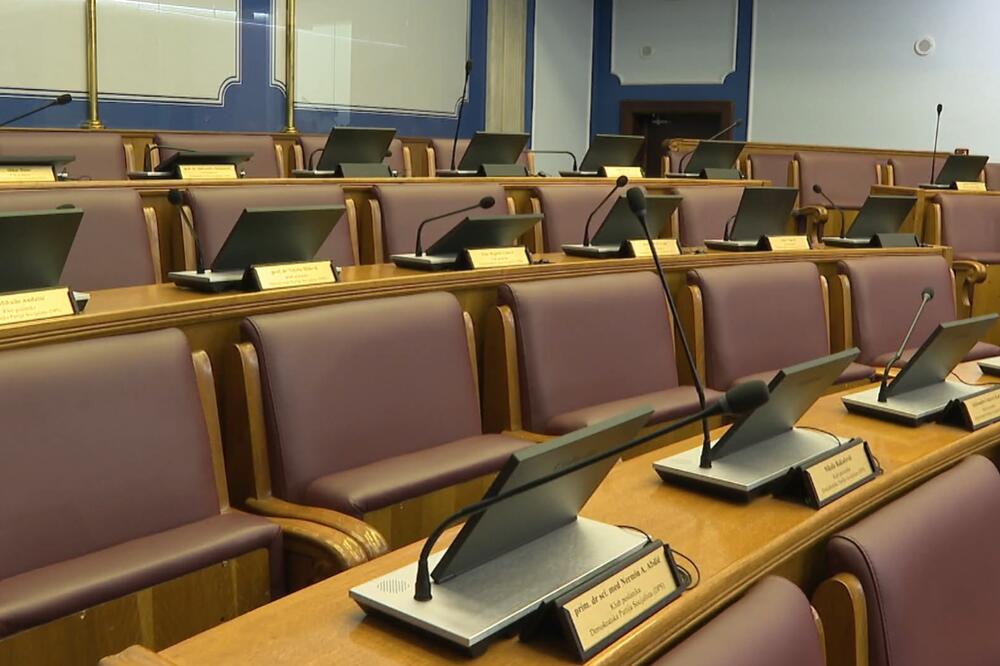 Koliko poslanici rade: Sala Skupštine je veoma često poluprazna, a ponekad i potpuno prazna