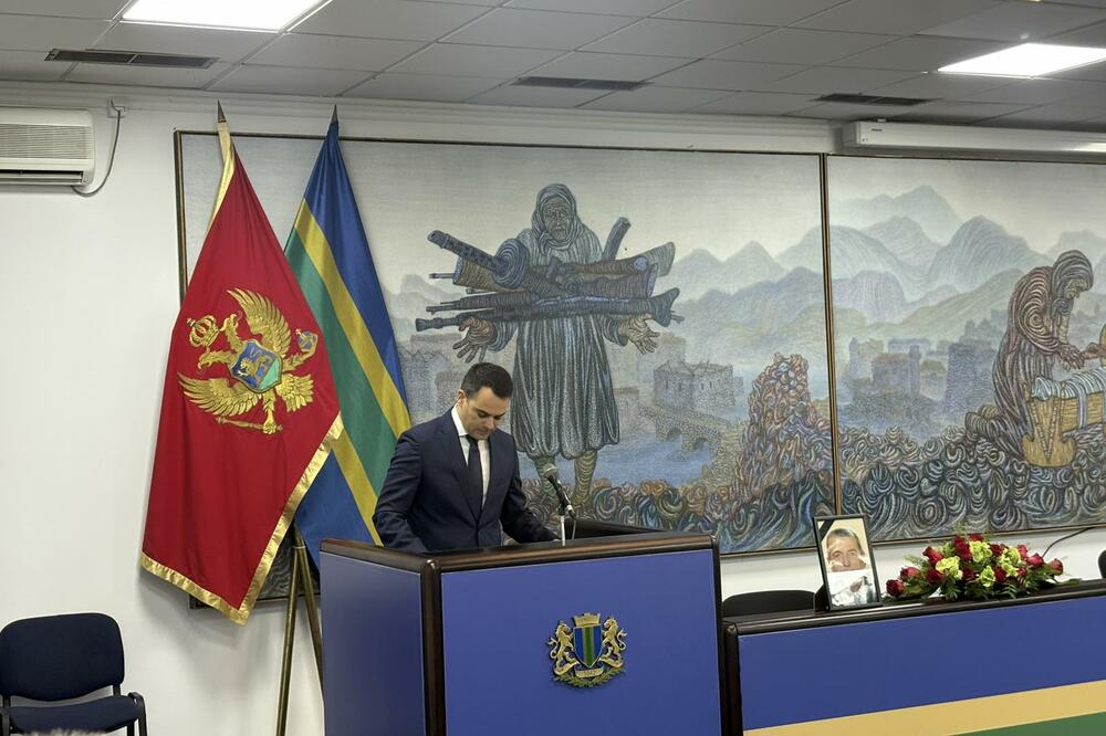 Komemorativna sjednica povodom smrti Kalamperovića: "Jusuf je bio mikrokosmos našeg Bara"