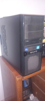 Kompjuter u odlicnom stanju