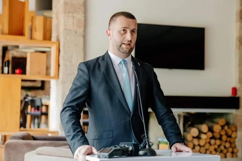 "Konačni razgovor" rješava žabljačku krizu? U ponedjeljak sastanak funkcionera Demokrata i Durmitorske inicijative