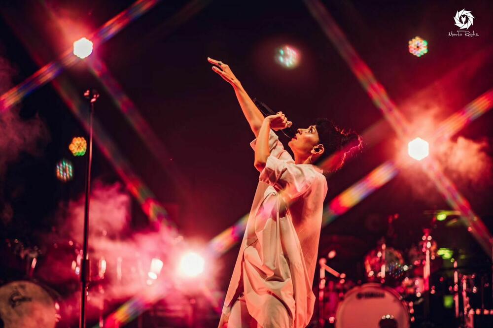 Konstrakta objavila novi singl