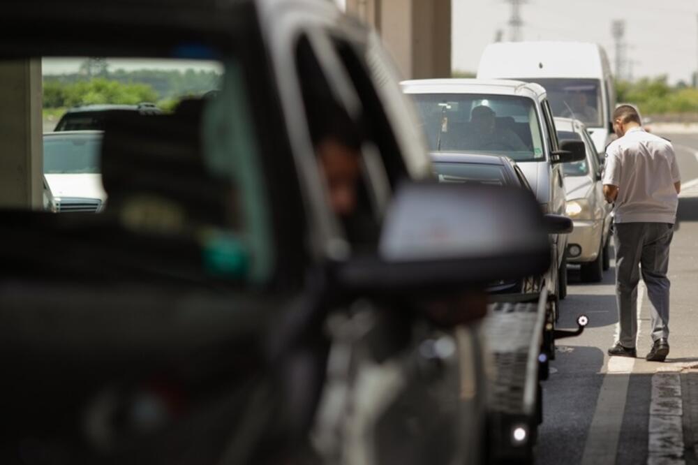 Kosovski državljanin pokušao da uđe u Crnu Goru sa falsifikovanom vozačkom dozvolom