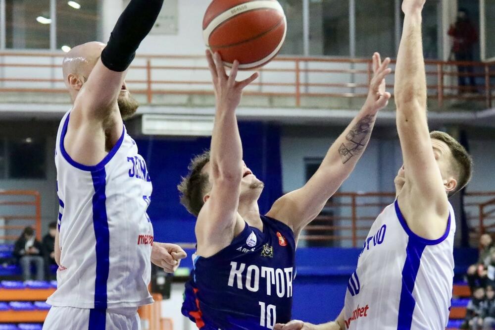 Kotor preko domaćina do polufinala