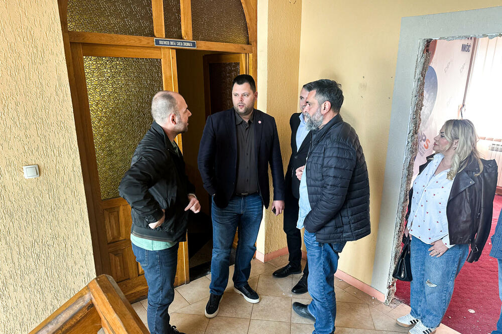 Kovačević posjetio prostorije koje su vraćene državi: Više vrata izbijeno, odnio ih prethodni korisnik
