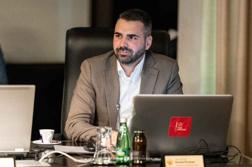Krvavac: Broj ugovora o djelu u državnoj upravi smanjen za 11,5 odsto