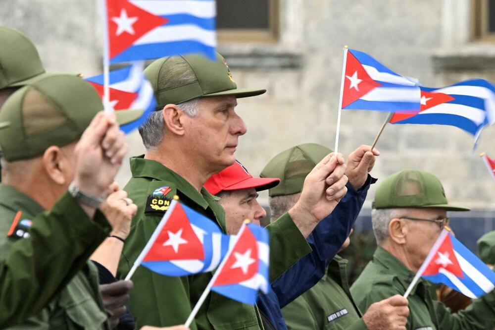 Kuba pred velikim raspletom