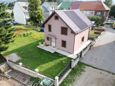 Kuća 155m2, centar Kolašina
