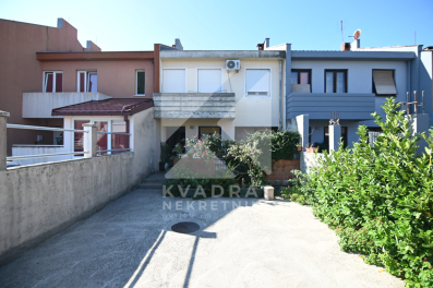 Kuća 110m2, Zabjelo - PRODAJA
