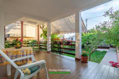 Kuca na prodaji, Utjeha, Bar