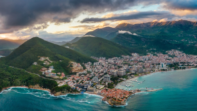 Kupujem dvosoban stan u Budvi  