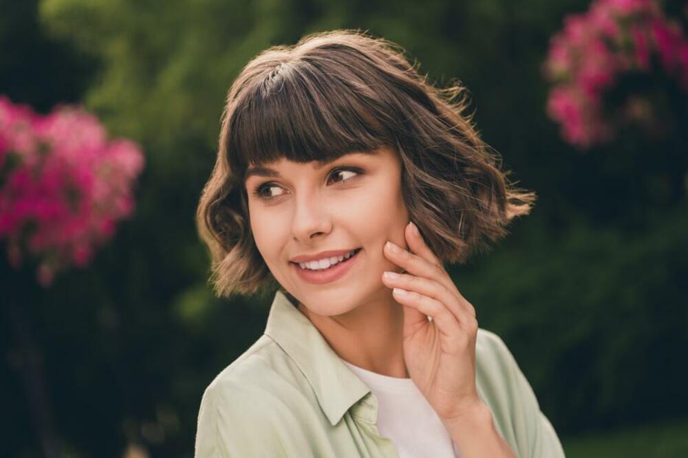 Lako održavanje i trendi izgled - frizura devedesetih ponovo vlada