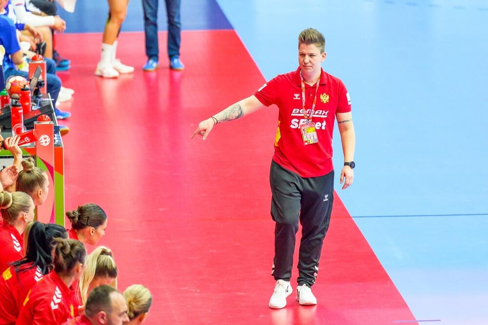 Lazović: Bolje da lekciju naučimo sada