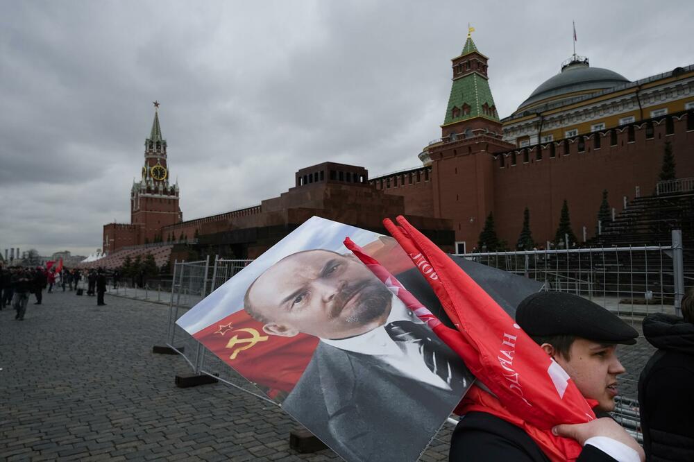 Lenjin suvišan u Putinovoj Rusiji