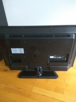 LG LED TV 32 inca