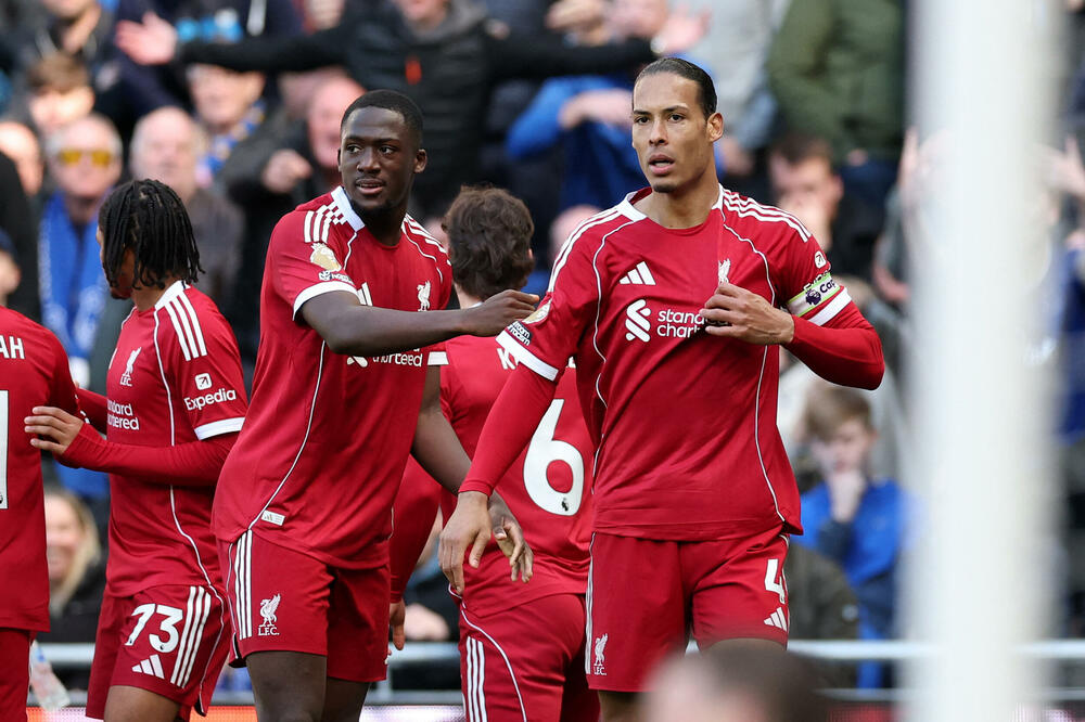 Liverpul u 100. minutu stigao do pobjede nad gradskim rivalom, važan trijumf Notingema