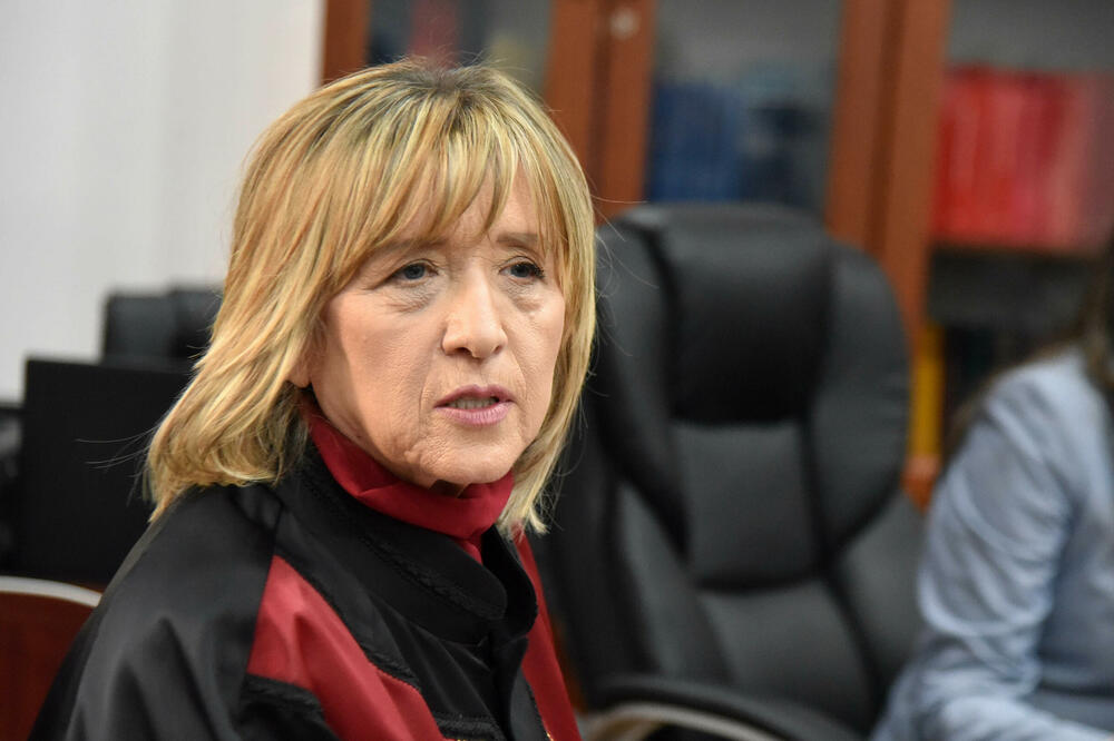 Lopičić opet vijeća jesu li je skućili po Ustavu: Ustavni sud uskoro o zakonu po kom su dijeljeni stanovi i krediti