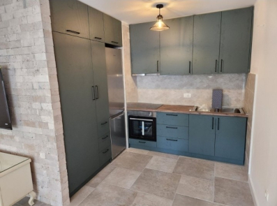 Luksuzno opremljen jednosoban stan