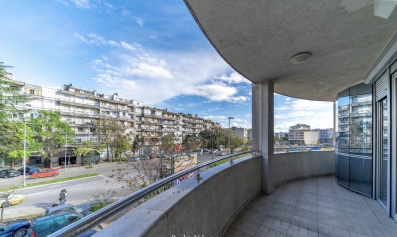 Lux stan trosoban Preko Morače