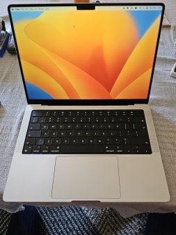 Macbook Pro 14 inch, M1 Pro chip, 2021
