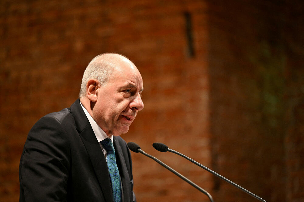 Mađarski predsjednik odbacuje Mađarove pozive na ostavku