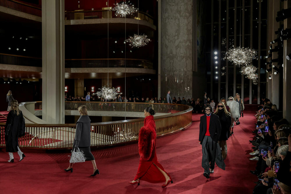 Majkl Kors donio "njujorški šik" na Nedjelju mode u Njujorku najnovijom kolekcijom