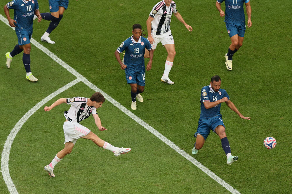 Majstorije Jildiza, Adžić na klupi, Juve u osmini finala