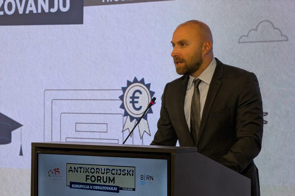 Maraš: Izjednačavaju se diplome koje nijesu zarađene sa onima koje je neko teškom mukom zaradio