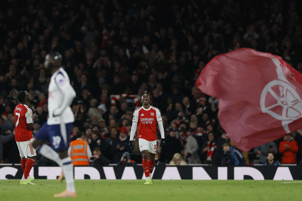 Meč karijere Eberečija Ezea: Prvi het-trik u karijeri, i to u dresu kluba za koji navija odmalena