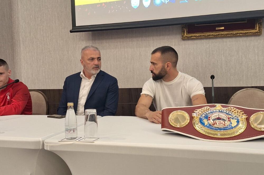 Mićko na Dan pobjede napada prestižni pojas i mjesto u istom ringu sa Aleksandrom Usikom u Egiptu