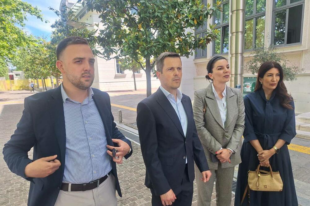 Mićović: Predlog Evropskog saveza neprihvatljiv; Paunović: Opozicija neće preuzeti upravljanje Podgoricom