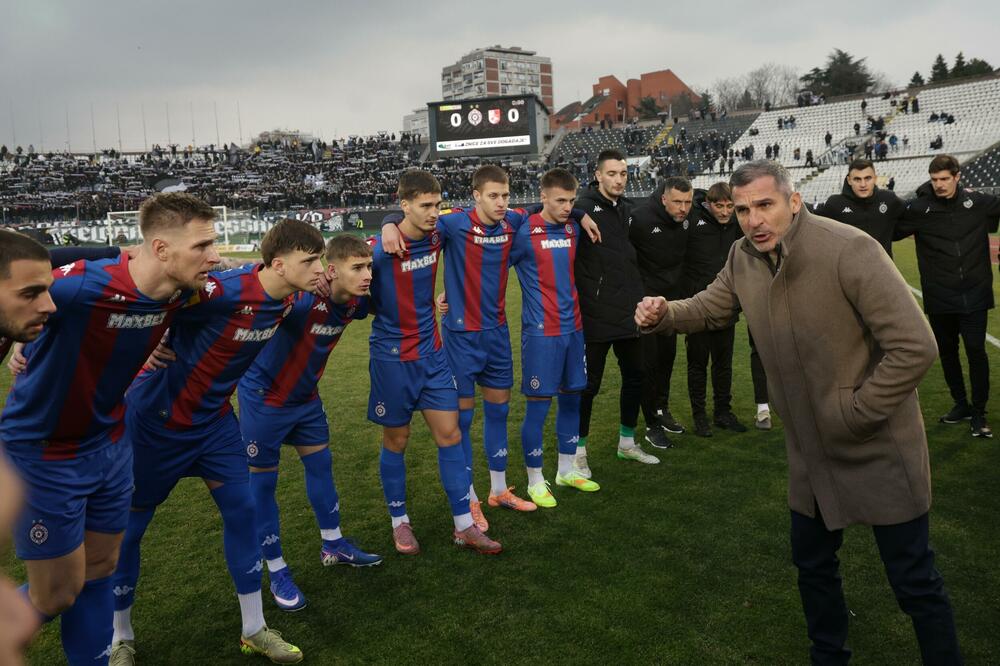 Mijatović ponovo u potrazi za trenerom, Partizan smijenio Stojakovića nakon samo šest utakmica
