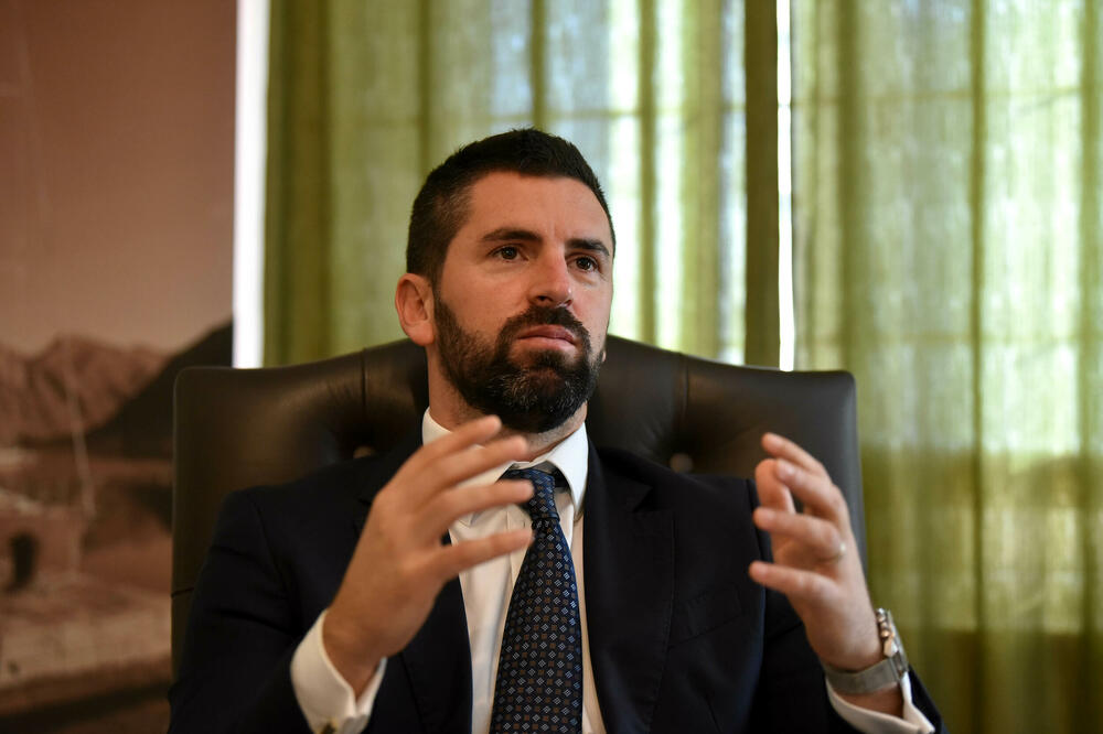 Mikijelj ponudio Jovanoviću finansijsku pomoć Morskog dobra da se deblokira račun Opštine Budva