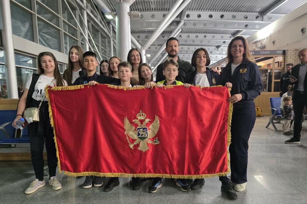 Milatović ispratio folkloraše KUD "Duga Montenegro" na festival mira u Istanbulu