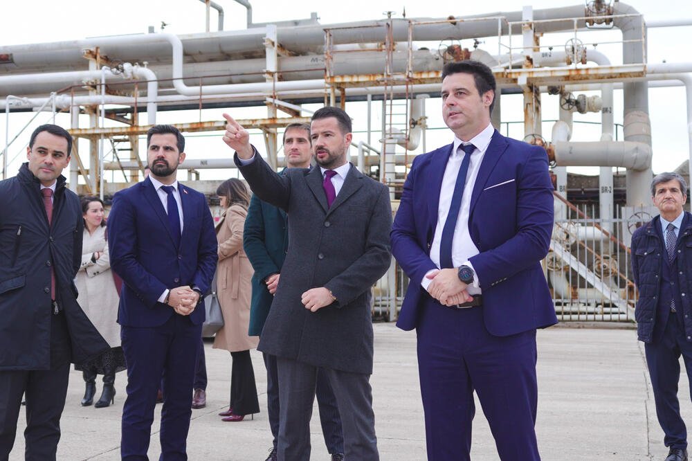 Milatović: Najbolje rješenje - država da kupovinom firme "Port of Adria" ponovo objedini Luku Bar