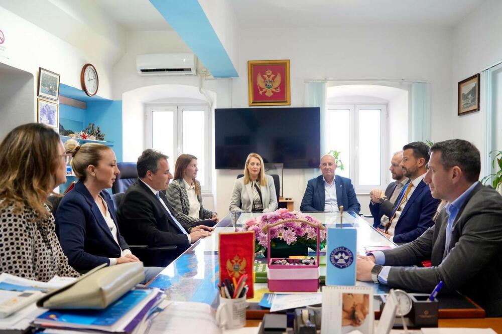 Milatović: Naučnicima pružiti prilike da svoje znanje razvijaju i primjenjuju