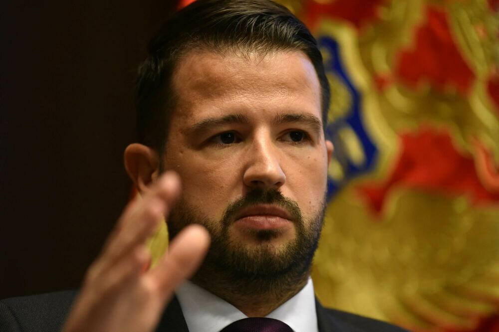 Milatović: Nema dileme, parlamentarna većina okupljena zbog fotelja, a sve na teret građana
