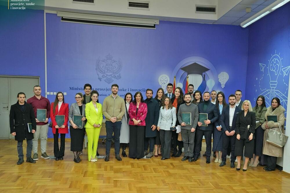 Milion eura za dobitnike stipendija za doktorska istraživanja u Crnoj Gori