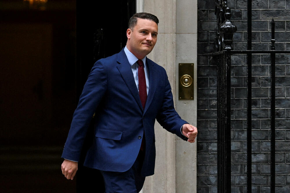 Ministar zdravlja Velike Britanije podnio ostavku